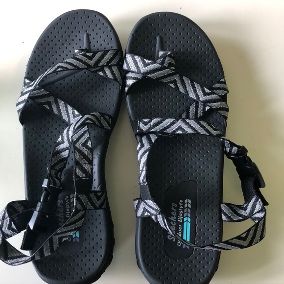 skechers reggae nature tribe